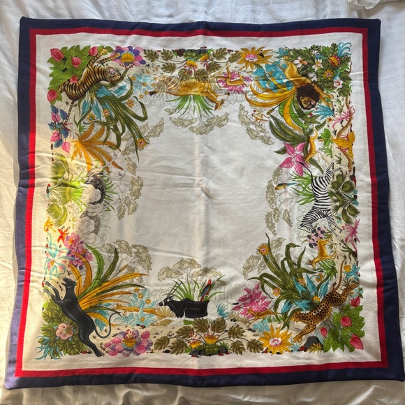 Gucci Savanna Baby Blanket - Picture 12 of 12